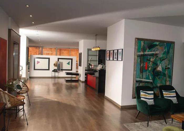 Suites Casa 95